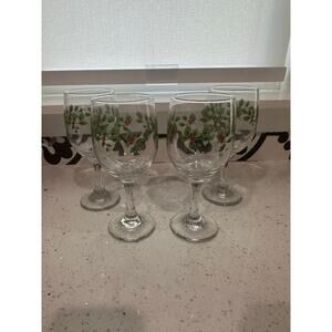 Set of 4 Vintage Libbey Greenbrier Christmas Holly Berry Wine Glass Goblet 7"